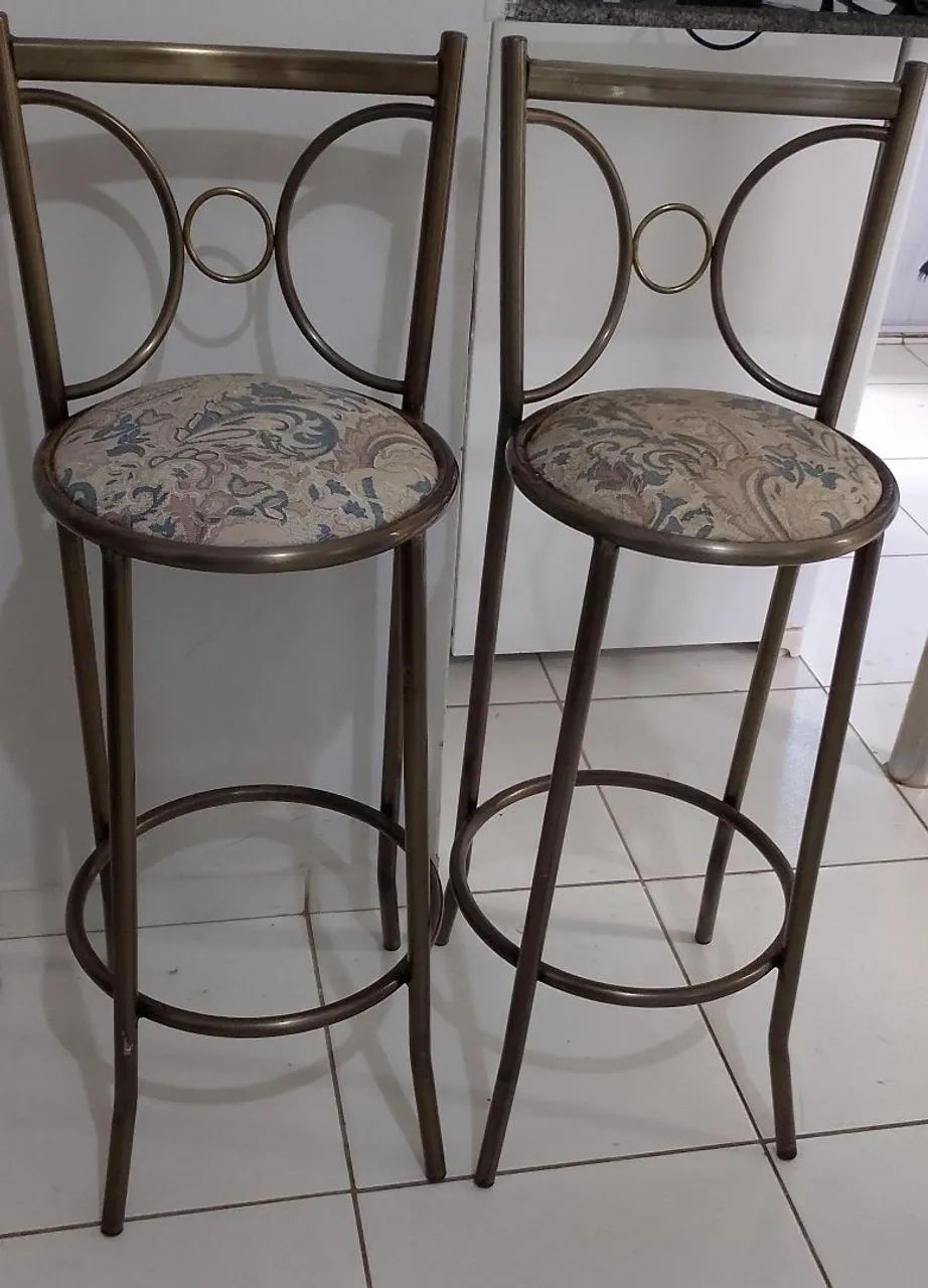 Banquetas Altas