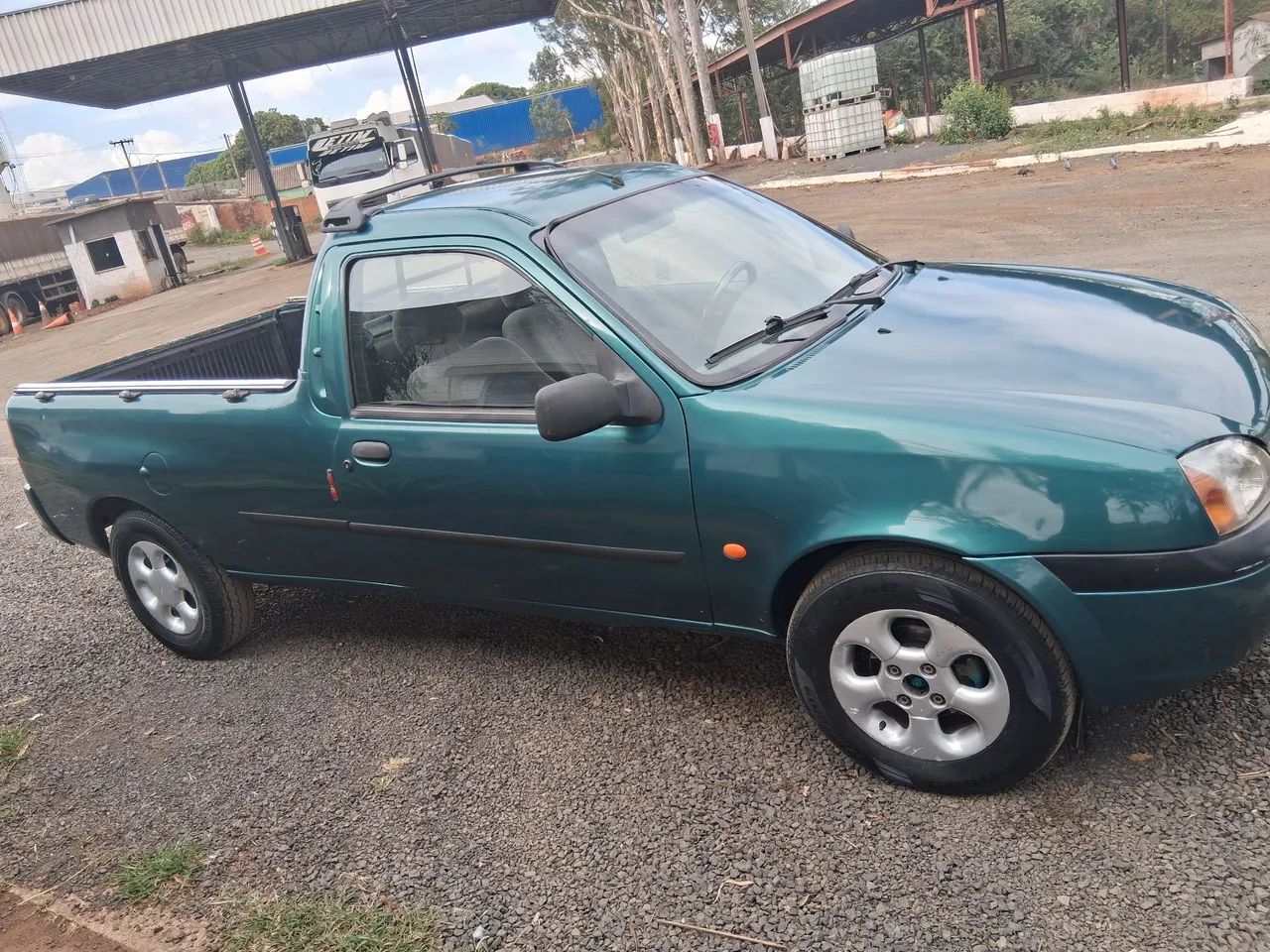 Ford Courier Xl/xl-rs 1.6/ XL 1.6 Flex 2000