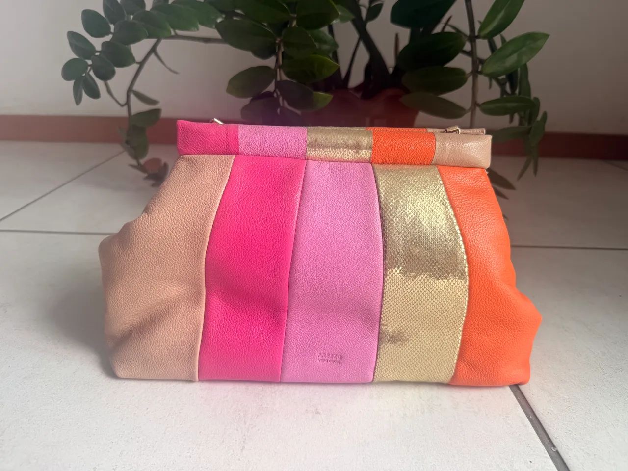 Bolsa de couro colorida Arezzo  - Foto 2