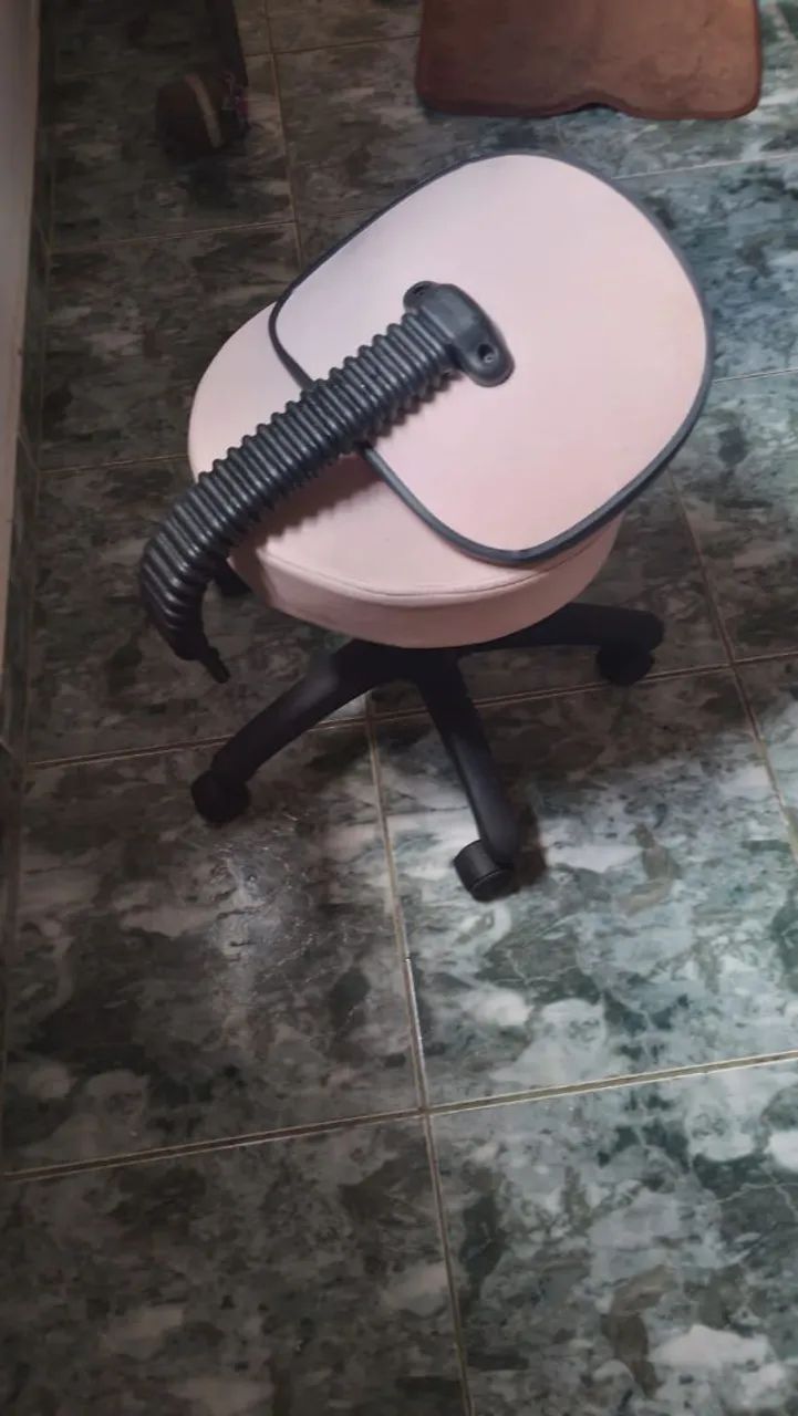 Mocho/Cadeira estética  - Foto 3