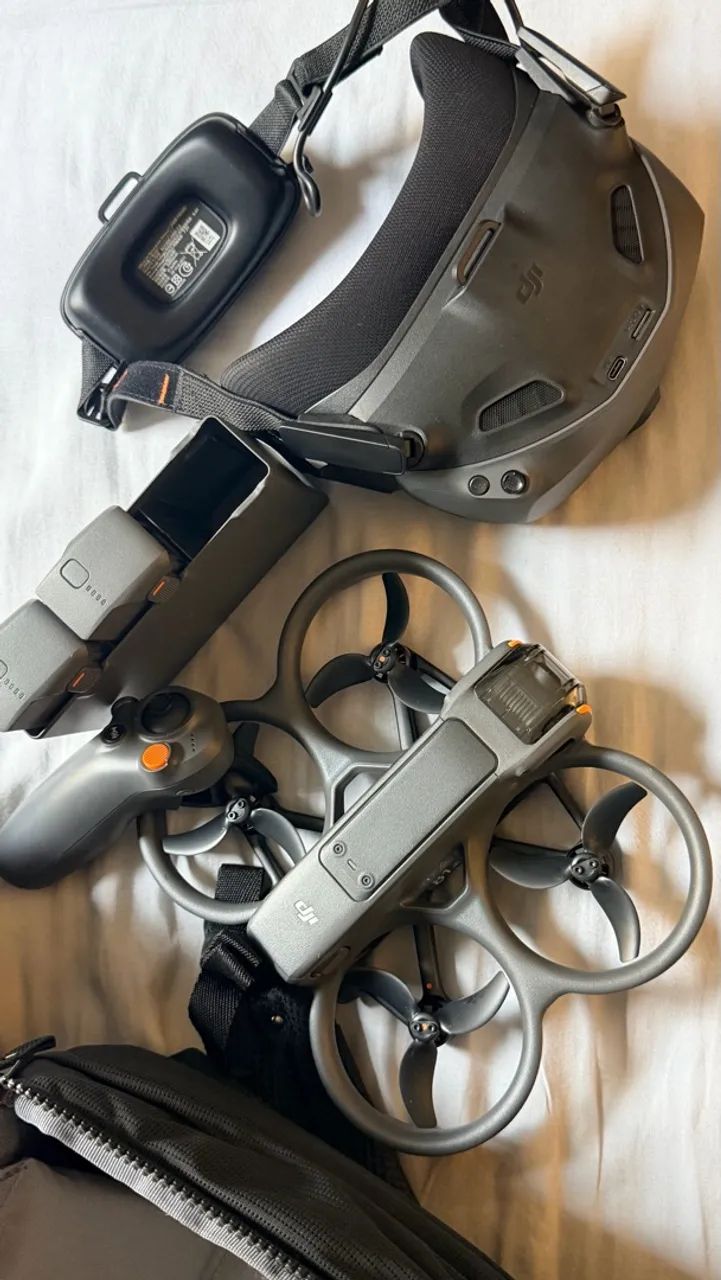     DJI Avata 2 Fly More Combo - Zero Uso - 3 Baterias + Goggles 3. - Foto 2