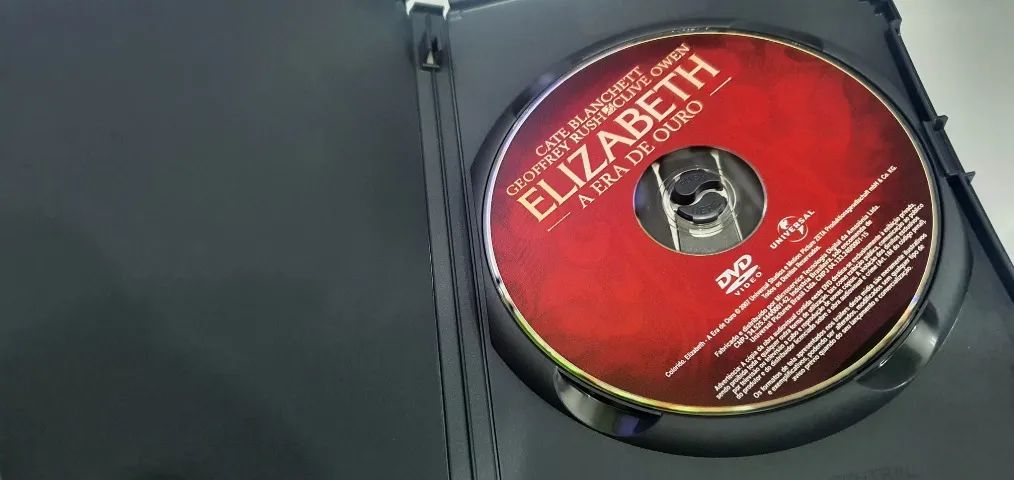 Elizabeth - A Era de Ouro - Cate Blanchett - Foto 2