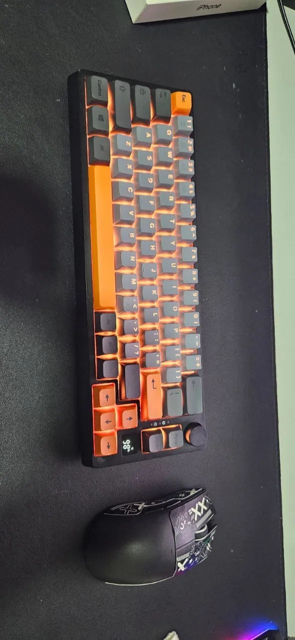 Teclado mecanico MathewTech MK67 65% com display led USB-C, Bluetooth, 2.4GHz - Foto 2