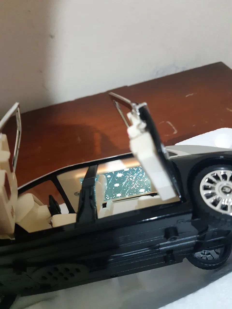 Miniatura Rolls Royce Phanton 1:24 - Foto 5