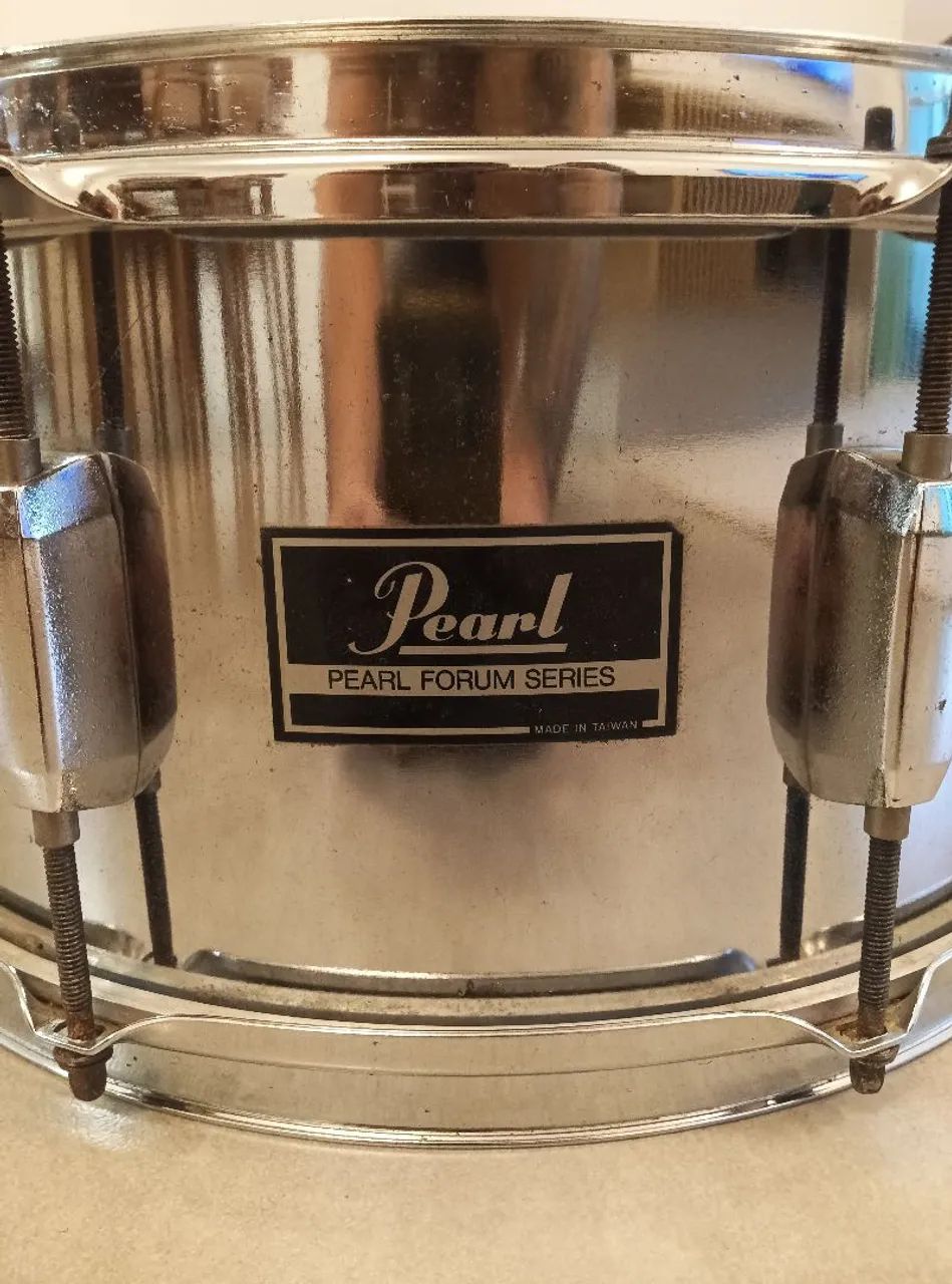 Caixa de bateria Pearl Forum 14x6,5, anos 90, excelentes condições