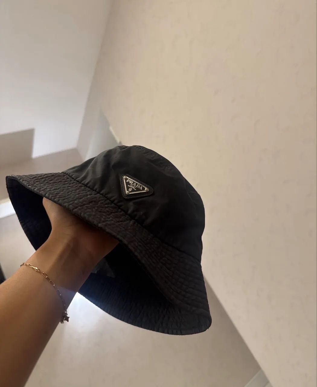 Bucket Prada 