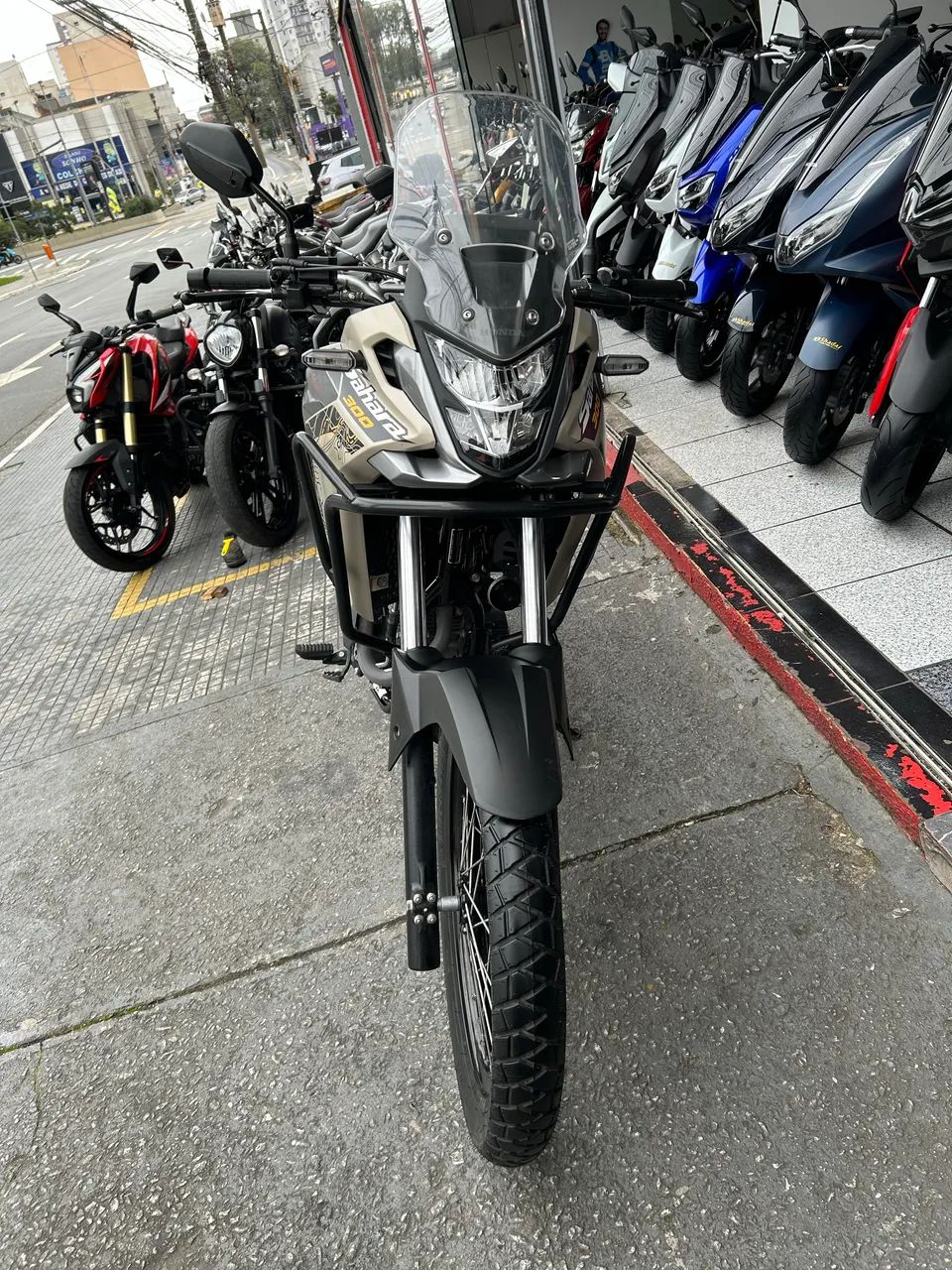 Honda Sahara Adventure Ano 2025 - Foto 6