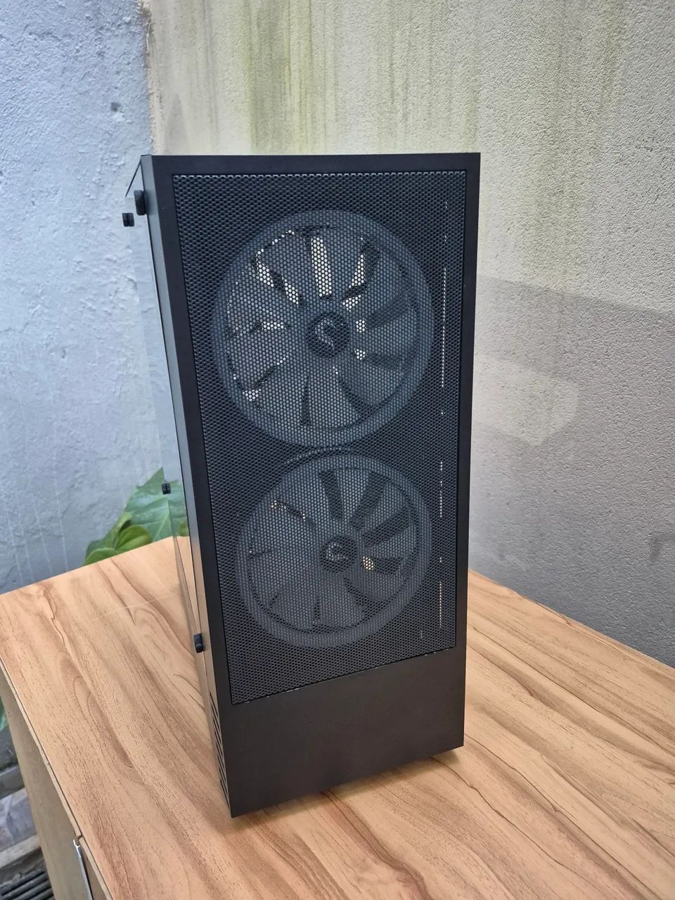 Gabinete Montech + Controladora RGB Rise Mode