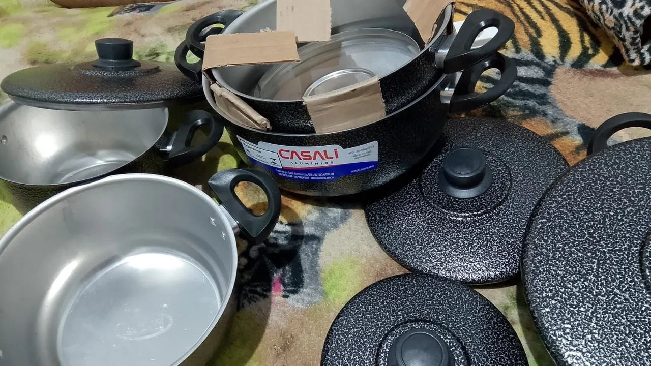 Espelho e jogo de panelas - Foto 3