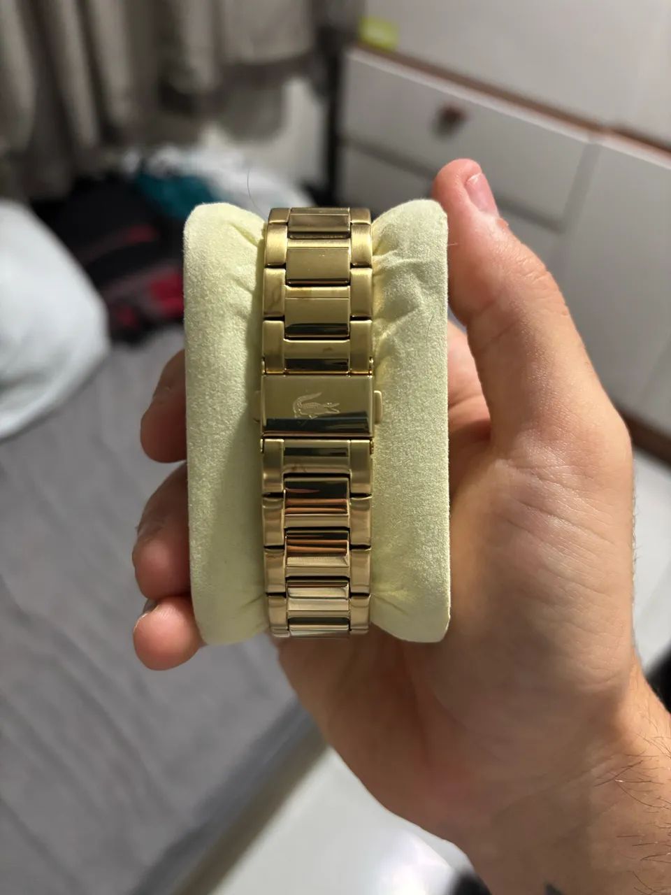 Relógio dourado lacoste - Foto 4