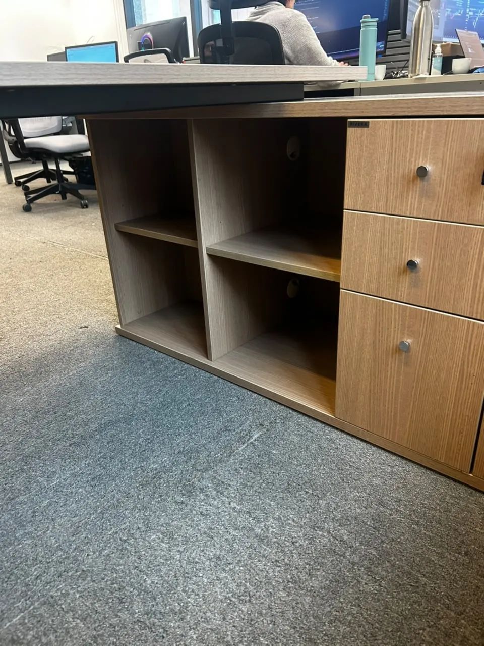 Mesa de escritório de madeira - Foto 4