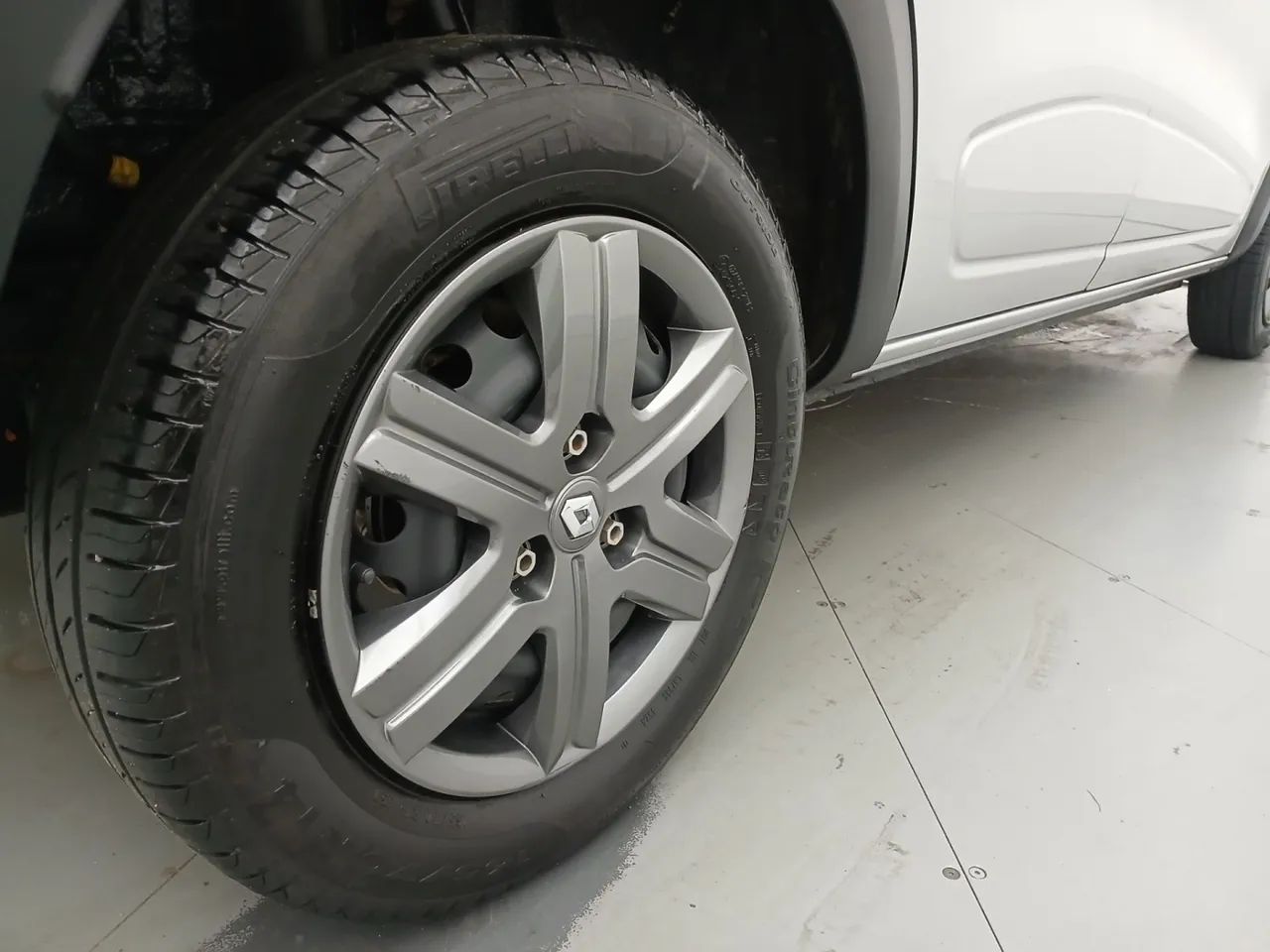 Renault Kwid 1.0 Zen, foto 14 de 18