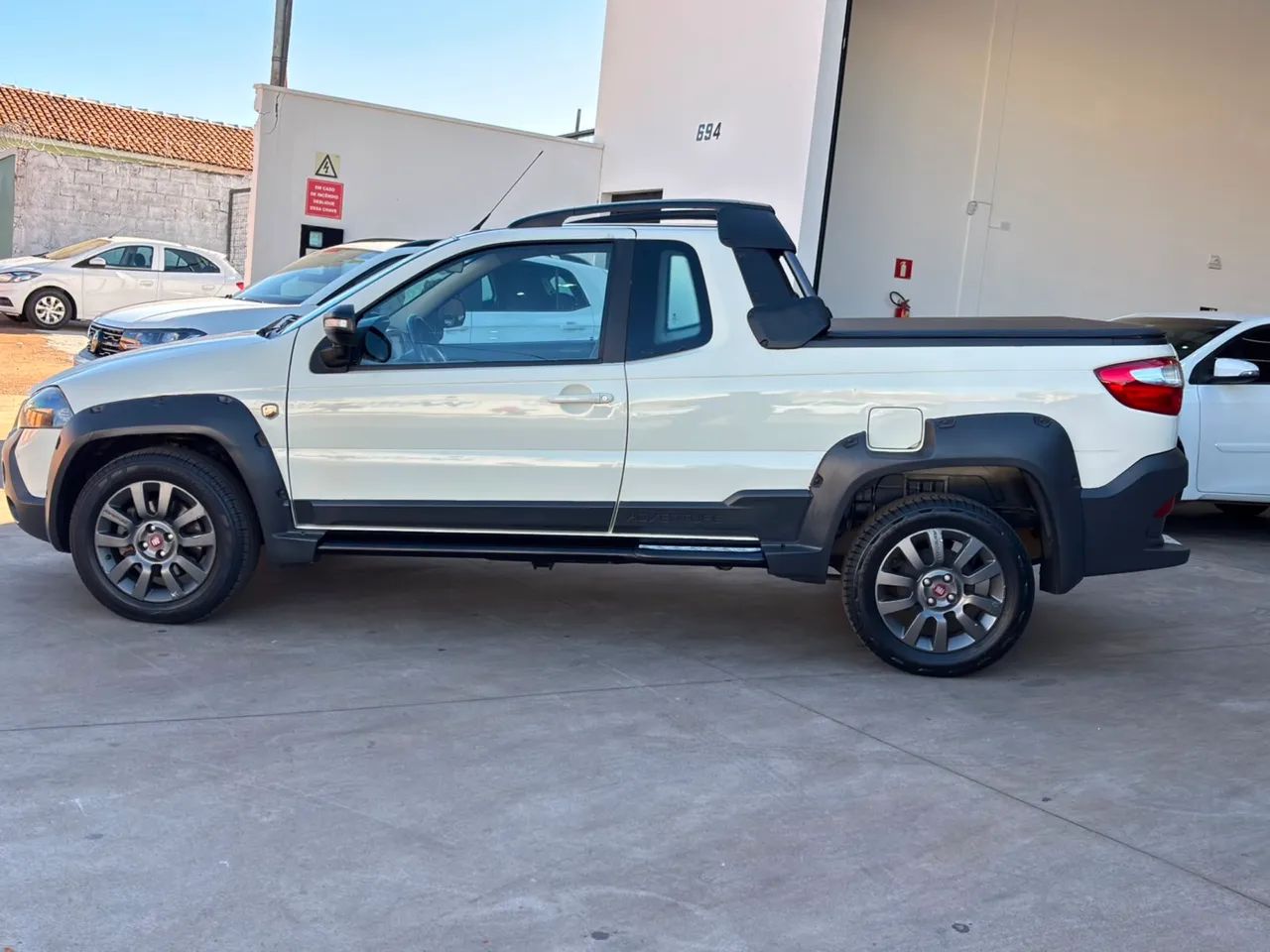 Fiat Strada Adventure 1.8/ 1.8 Locker Flex CE 2017 - Foto 5