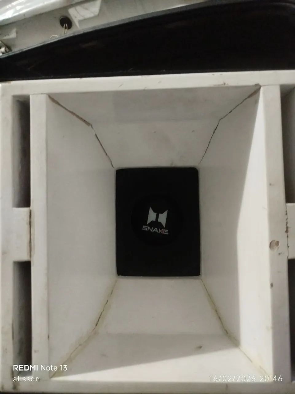 Vendo caixa com médio snake - Foto 2