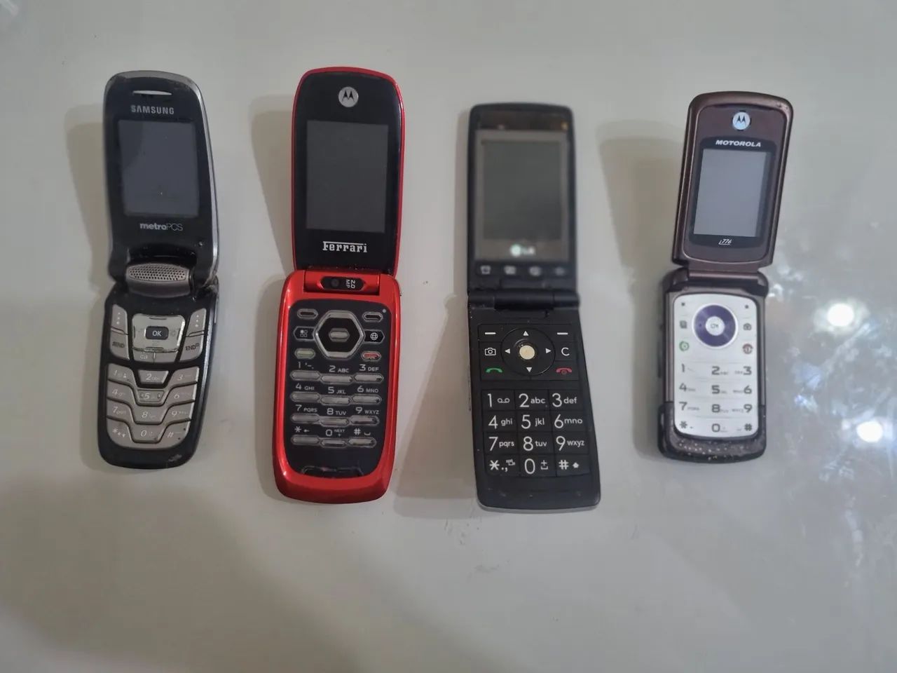 4 telefones antigos  - Foto 2