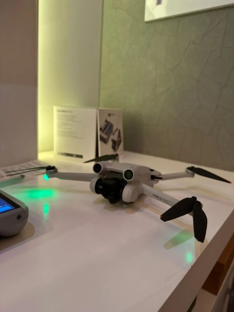 Drone DJI Mini 3 Pro + Rc Controller + Acessórios - Foto 3