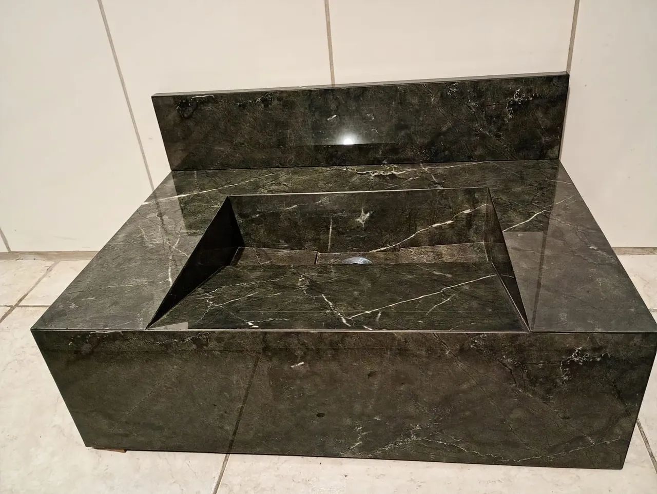 Lavatório esculpido - Foto 2