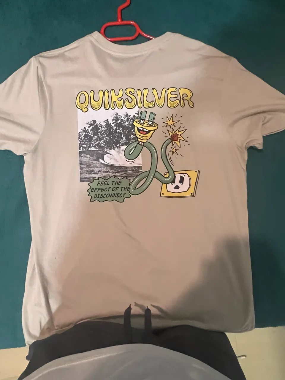 Camiseta Quiksilver nunca usada! - Foto 3