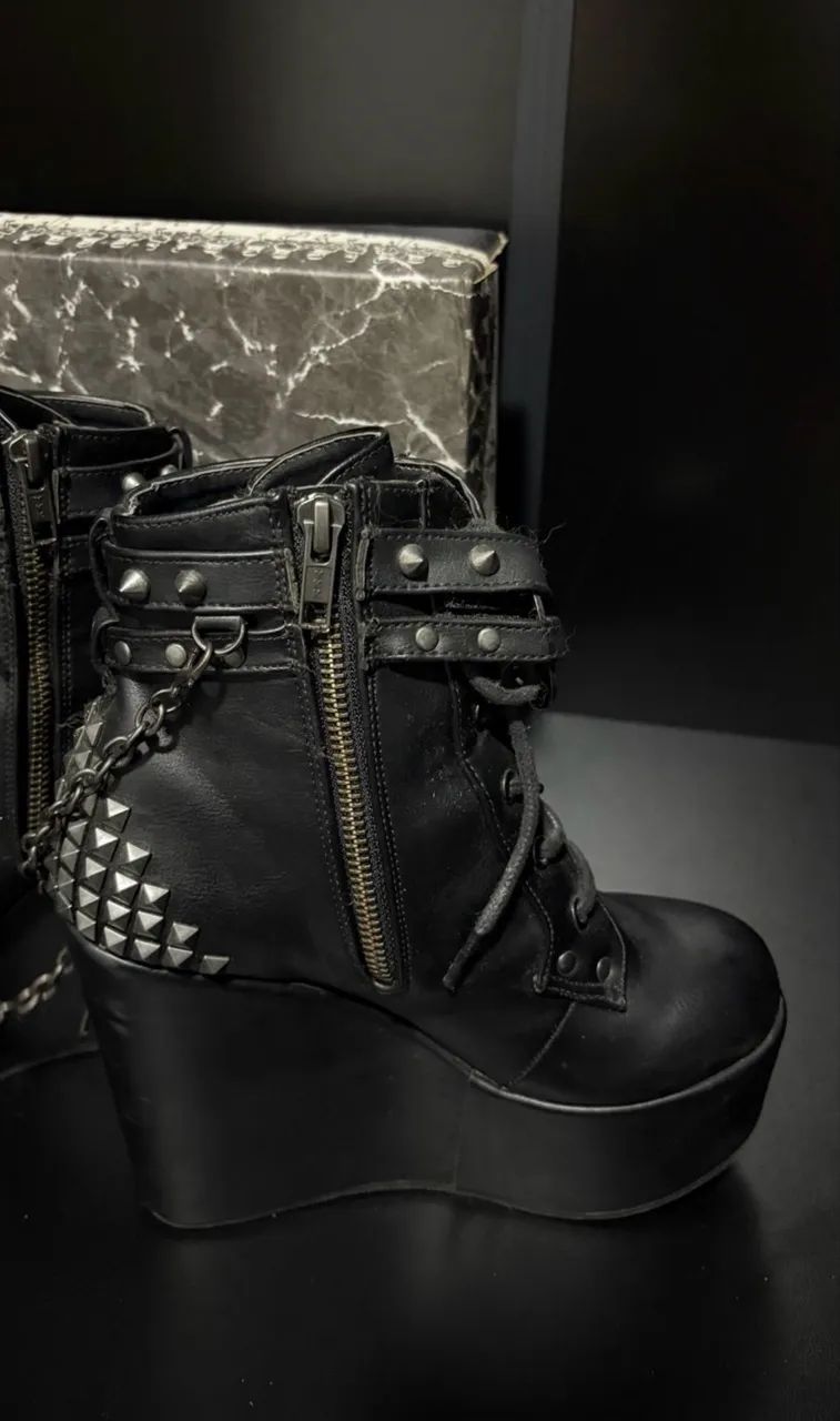 Bota gótica demonia poison original  - Foto 4