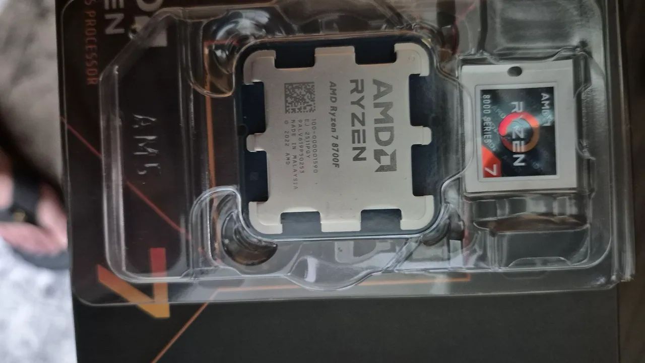 Processador Ryzen 7 8700f novo com cooler original  - Foto 5
