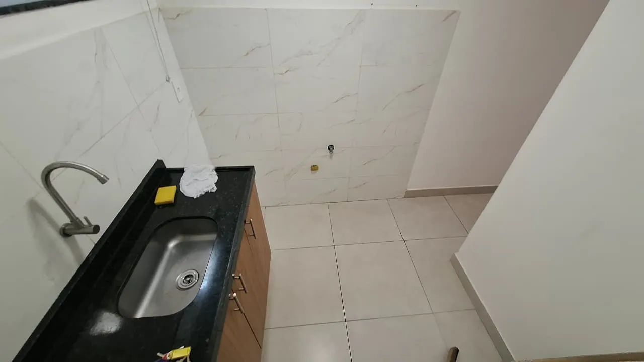 Alugel em Vista Alegre, Av. Brás de Pina, 2 quartos, sala, cozinha e banheiro. - Foto 6