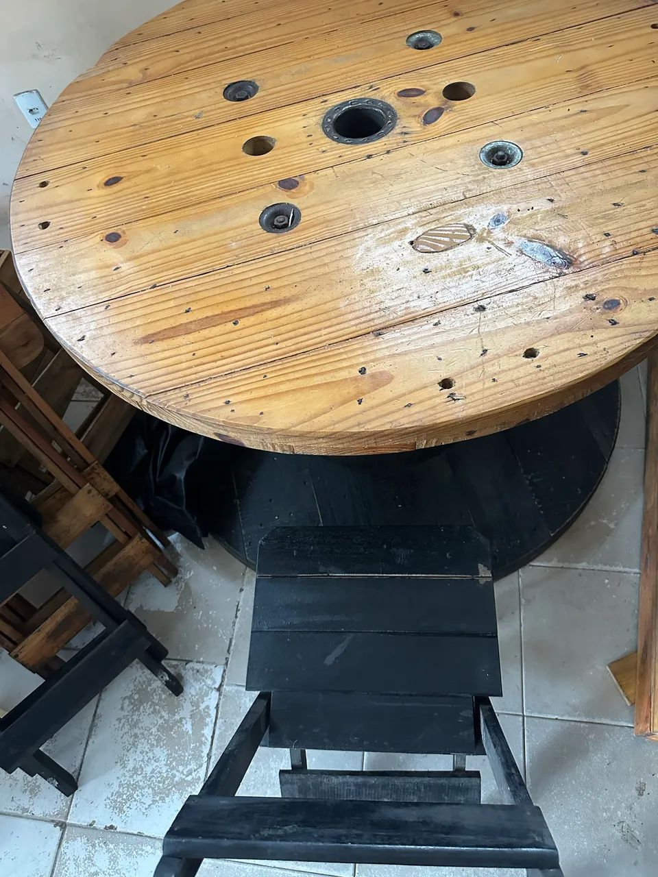 Mesa cilindro + 4 cadeiras  - Foto 5