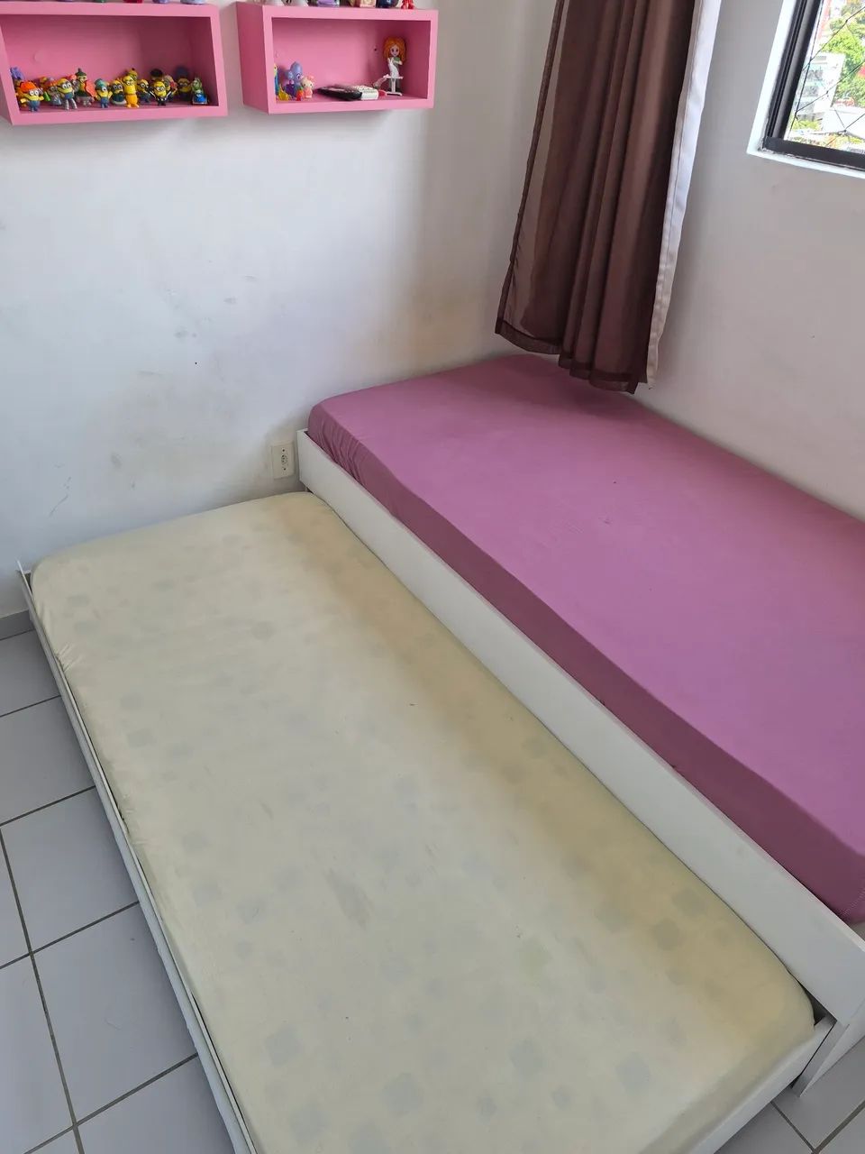 Vendo Bicama de madeira super conservada