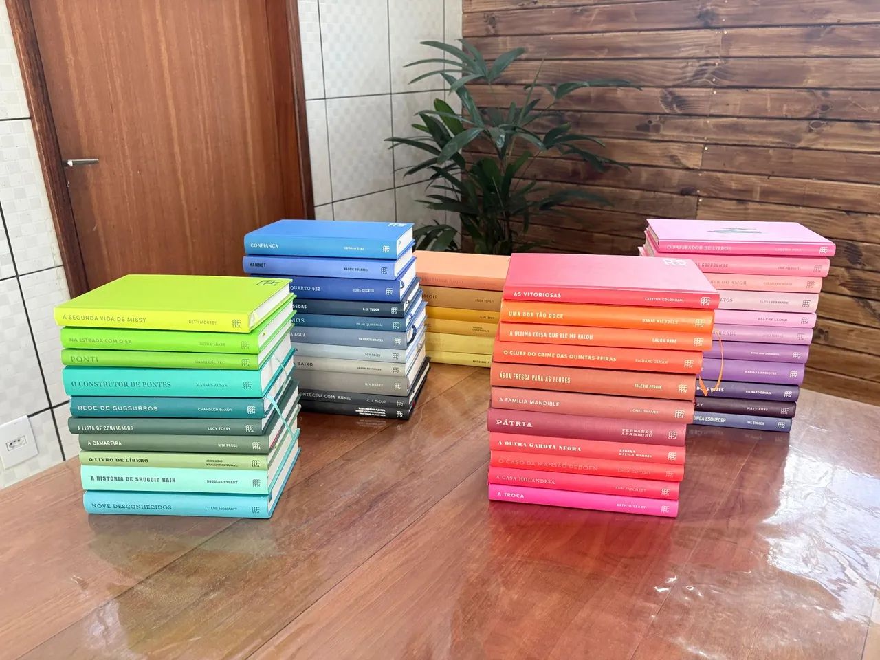 Coleção Intrínsecos completa - 49 livros capa dura + quase todas as ...