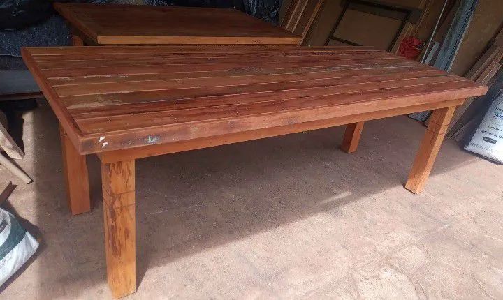 Mesa de peroba 