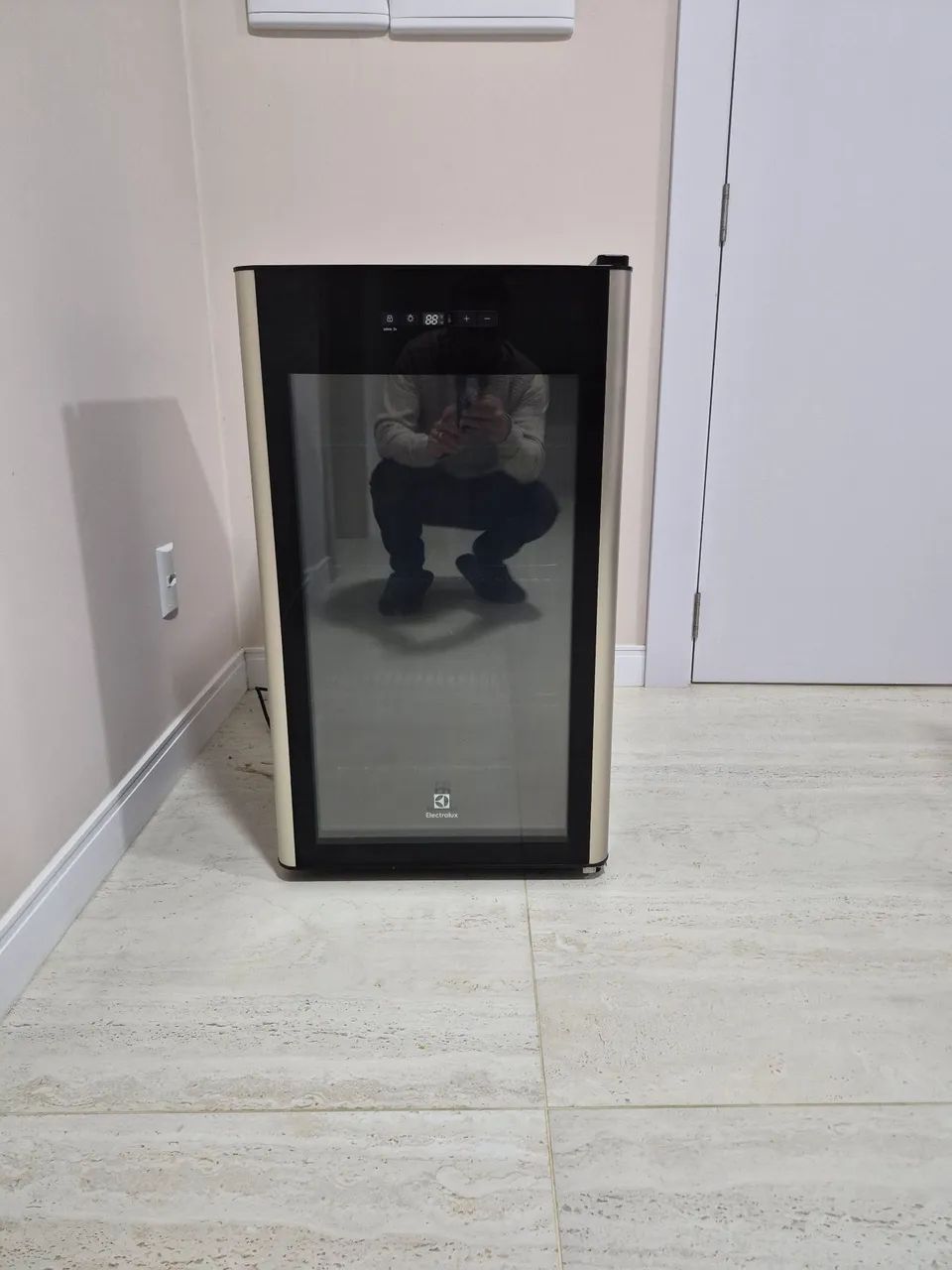 Frigobar electrolux 