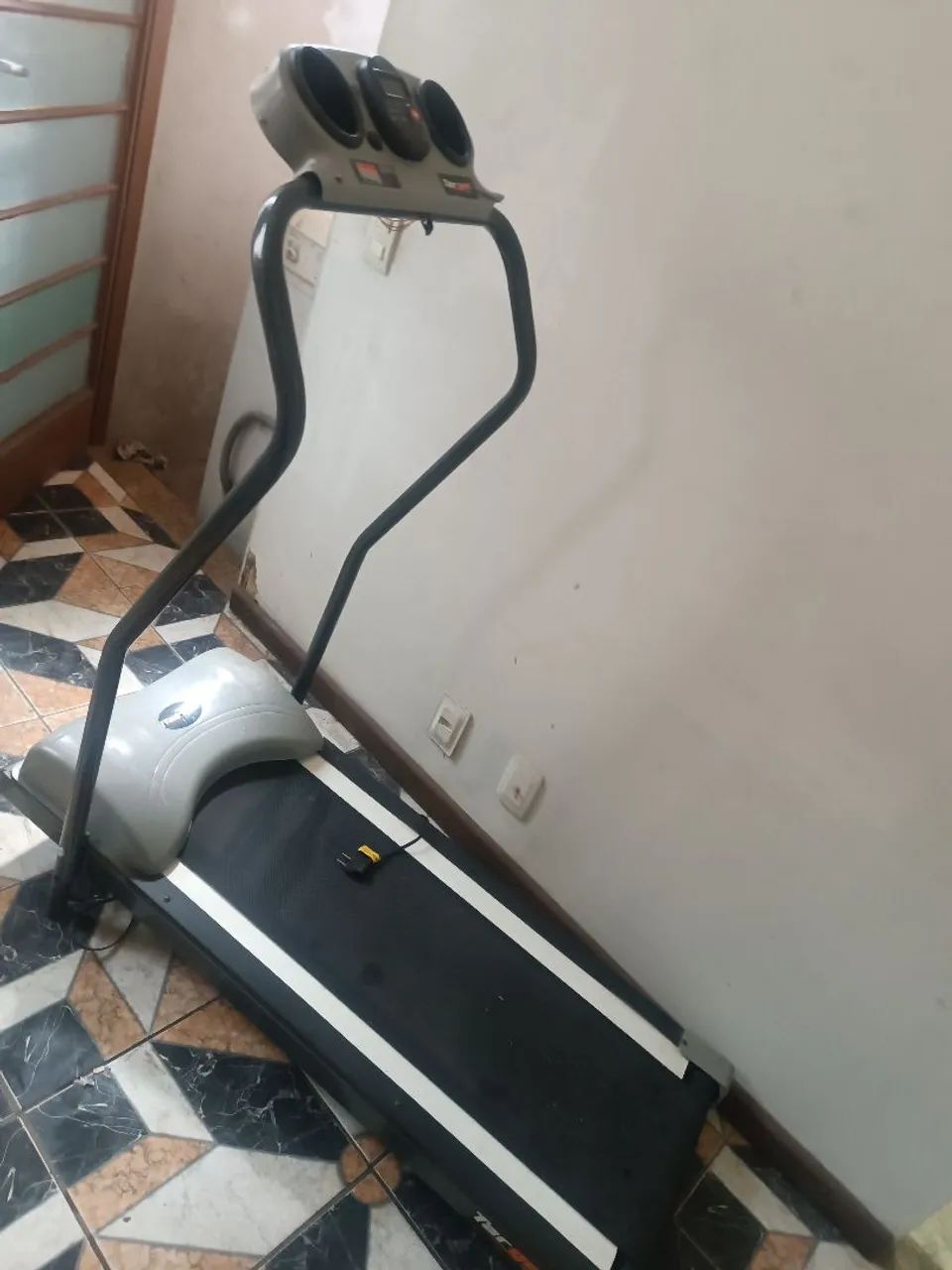 Esteira ergométrica Electrica ótimo estado funciona perfeitamente  - Foto 5
