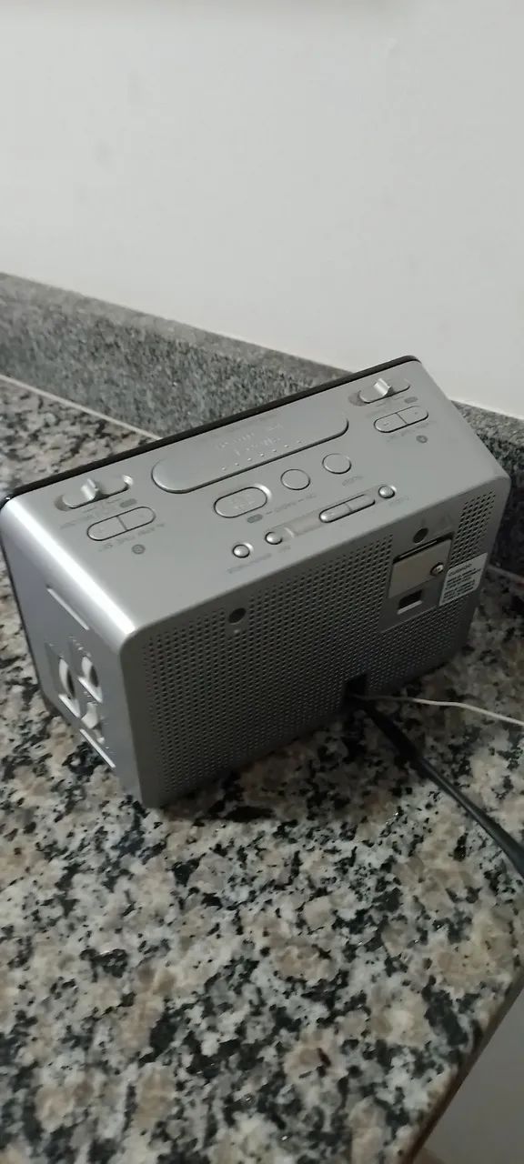 Radio  relogio  sony  funcionando  - Foto 4