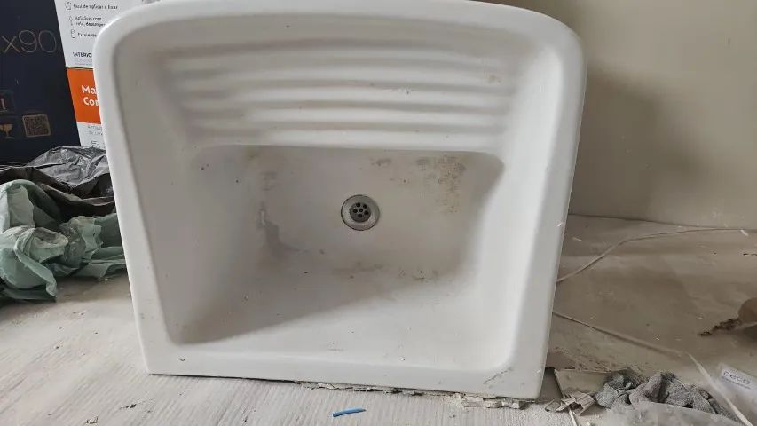 Tanque de louça sem coluna423932704106096640