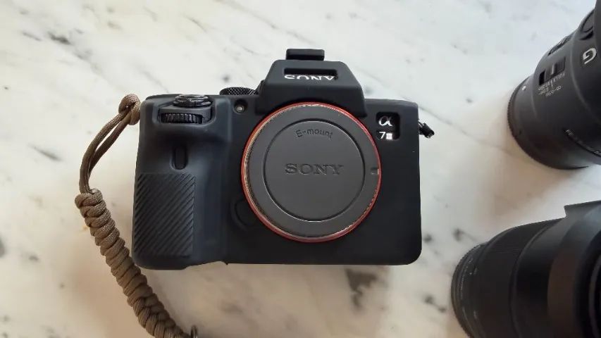 Câmera Sony Alpha A7 III - Foto 4