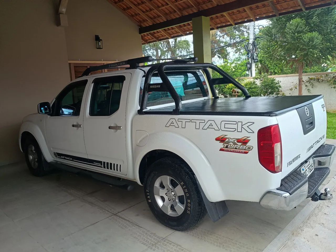 Nissan Frontier LE Attack CD 4X4 2.5 TB Die.aut 2013 - Foto 2