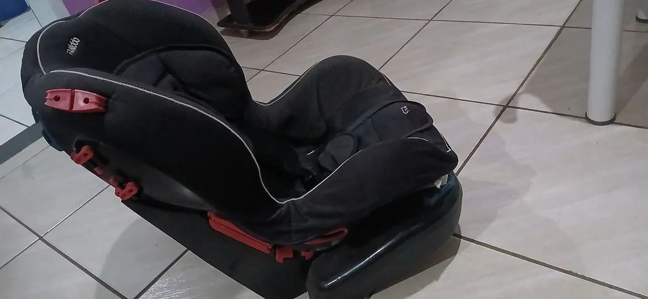 Vende essa cadeirinha marca kiddo 