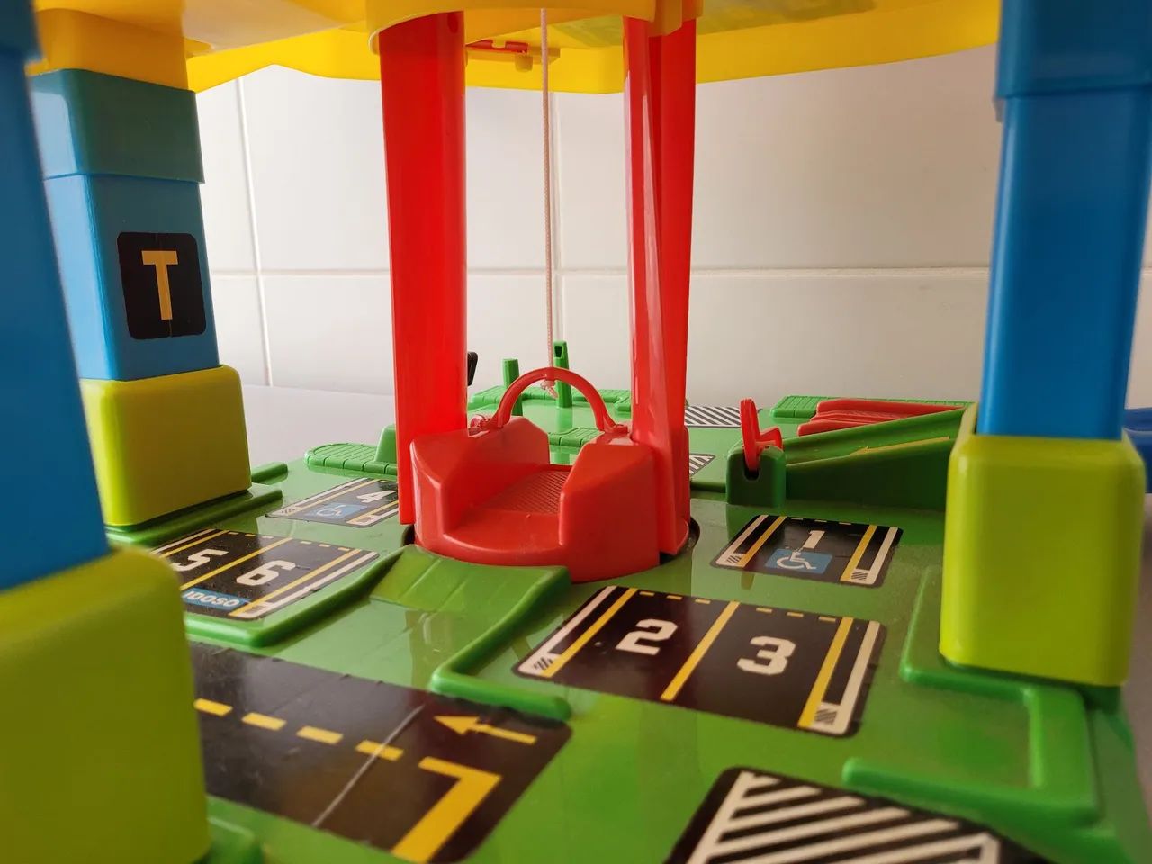 Brinquedo Posto Super Parking Pistas Elevador - Maptoy - Foto 5