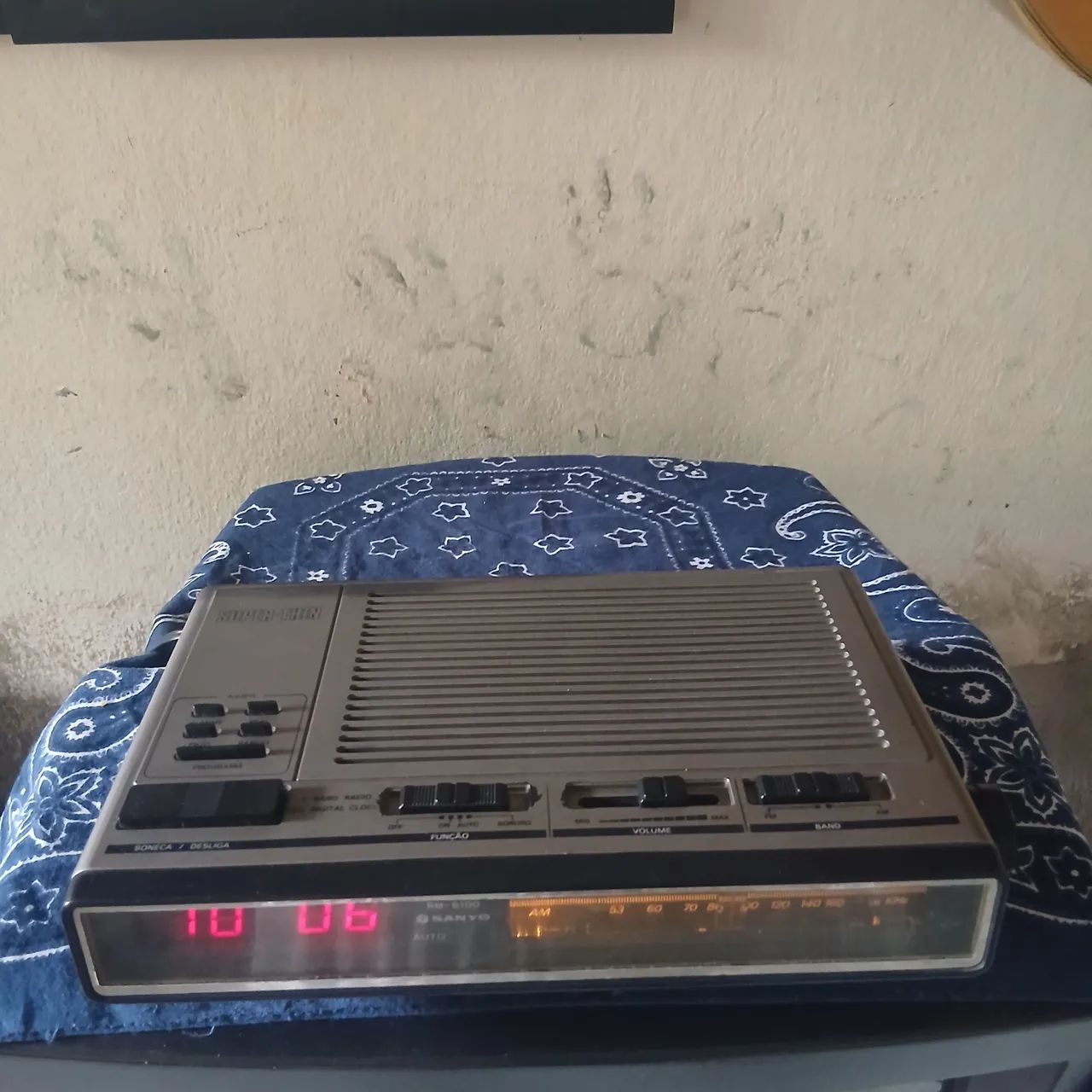 Rádio Relógio Sanyo. - Foto 4