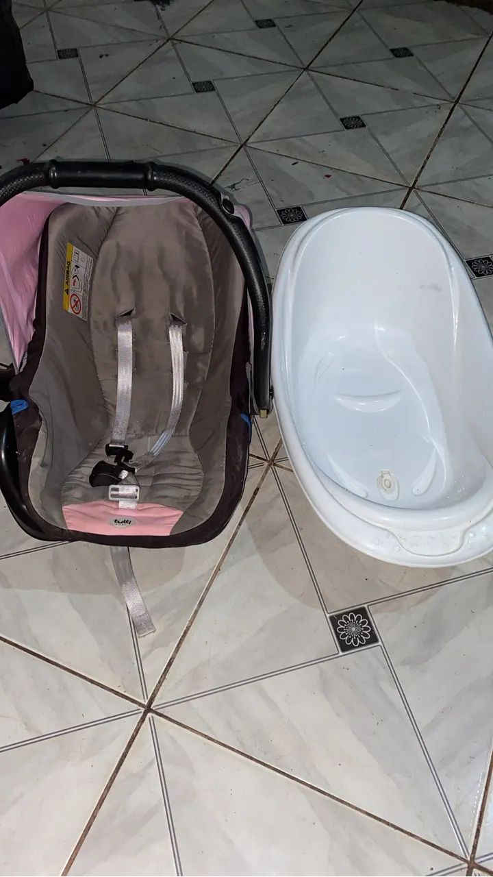 Banheira de bebe e bebe conforto  - Foto 2