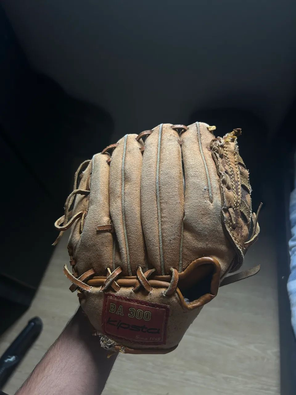 Bolas e Luvas Baseball Kipsta Para colecionador, uso ou enfeite