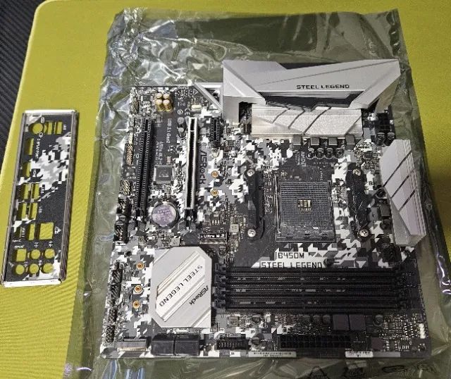 Placa-Mãe ASRock B450M Steel Legend AM4 - Funcionando Perfeitamente