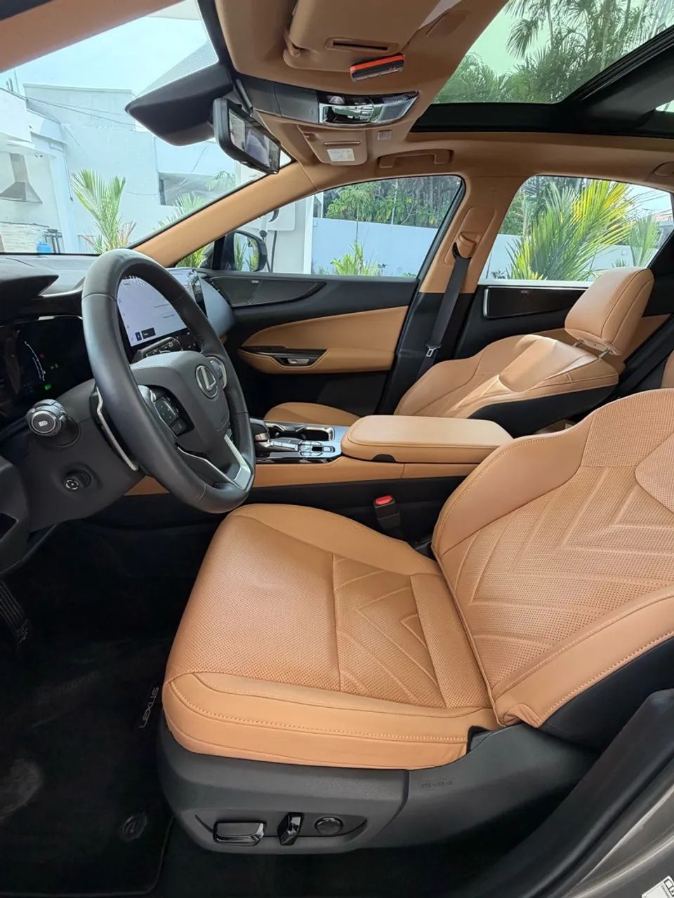 Lexus NX-450h+ AWD 2.5 16V Aut. (Híbrido), foto 8 de 13