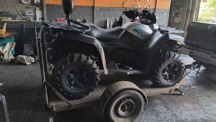 Quadriciclo 600cc 4x4 câmbio CVT 2019