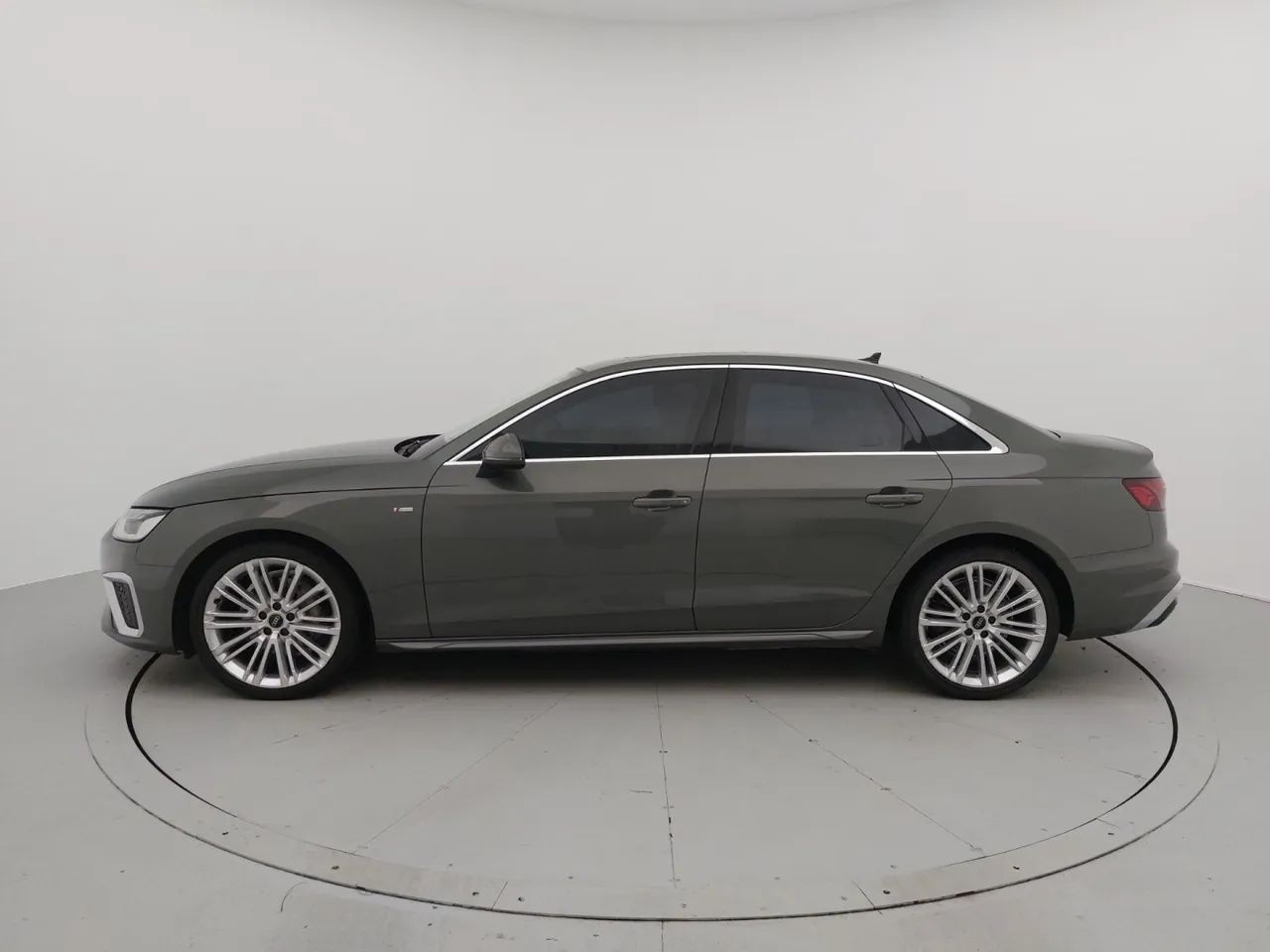 Audi A4 S Line 2.0 TFSI 204cv S Tonic, foto 2 de 18
