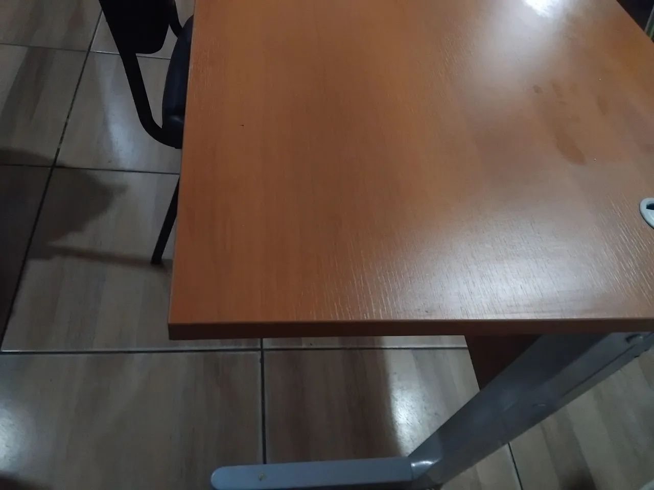 Mesa escritório,1,60 x 0,70 - Foto 4
