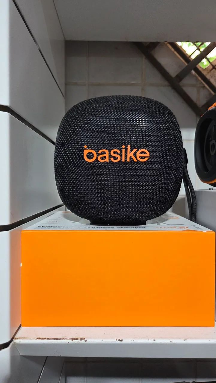 Caixa de Som Basike (SOMOS LOJA)