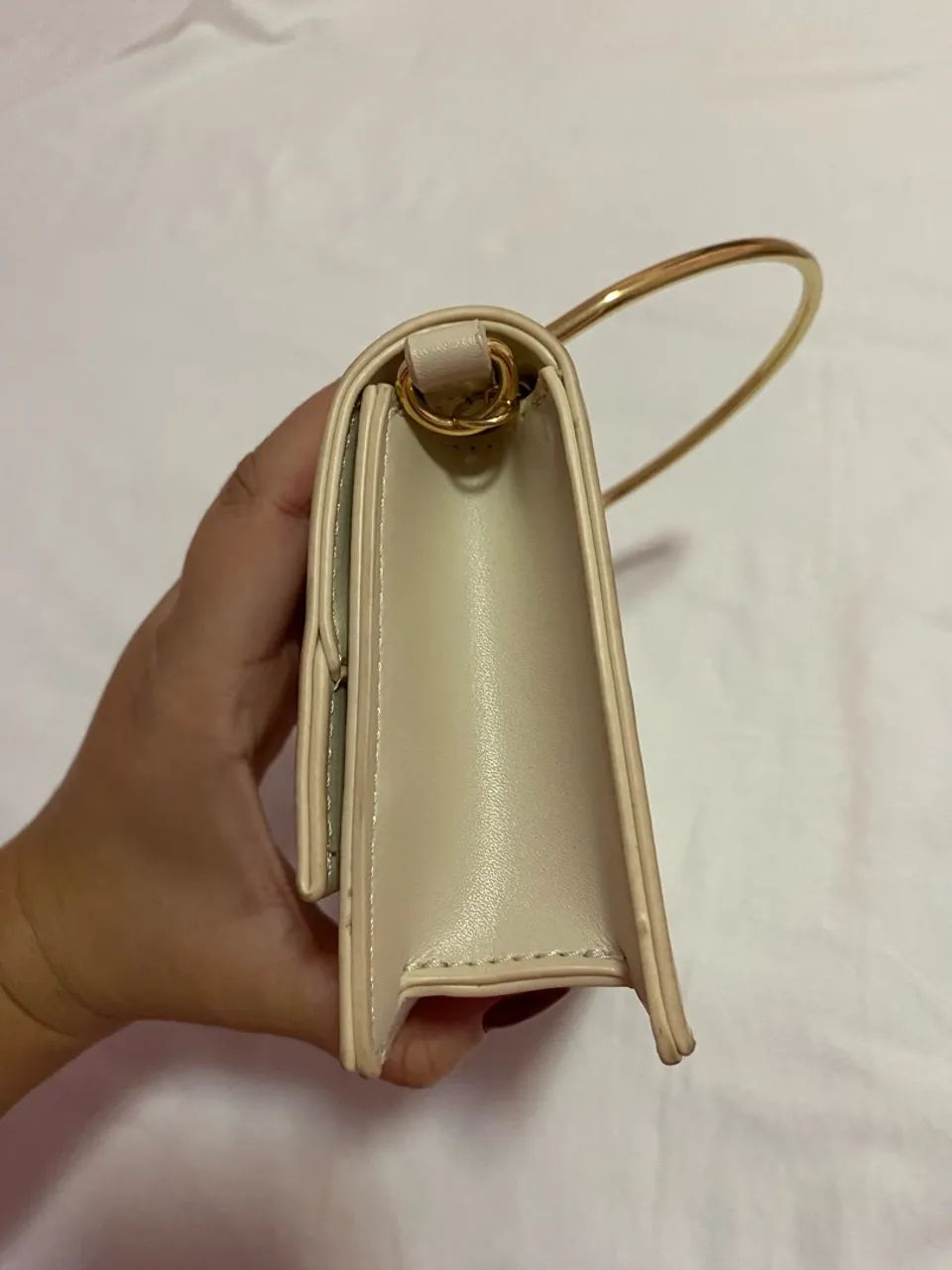bolsa arezzo off-white em couro - Foto 4