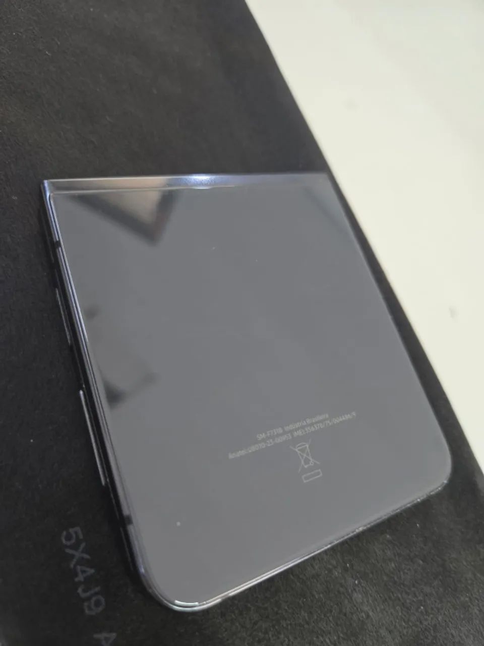 Samsung Galaxy Z Flip 5 (LEIA) - Foto 2