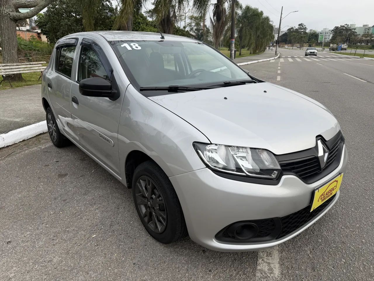 Renault Sandero Authentique Flex 1.0 12V 5P 2018 - Foto 2