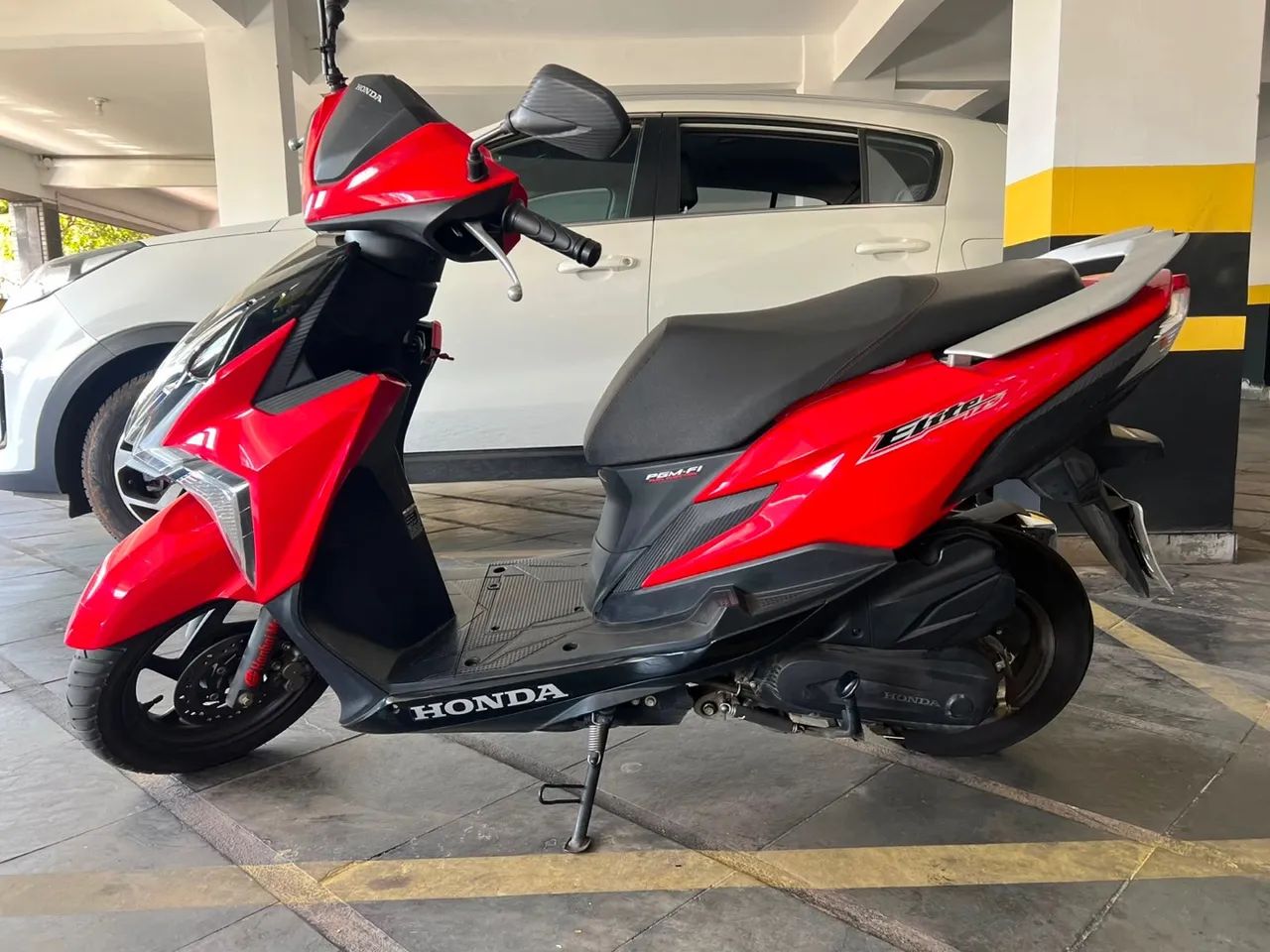 Moto automática semi nova  - Foto 3